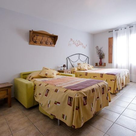 Hostal Antiguo Hospital Linares de Mora Екстер'єр фото