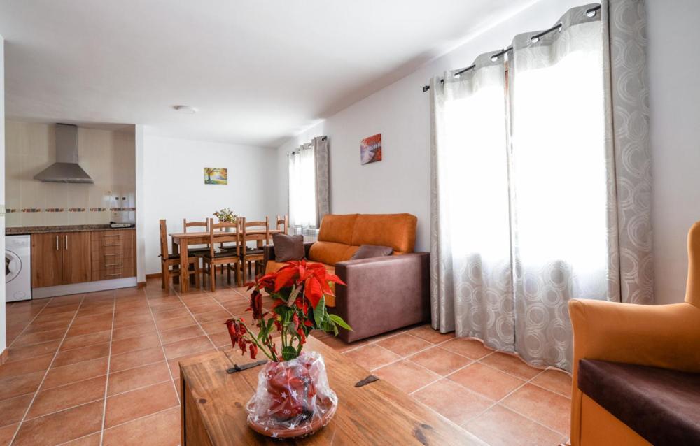 Hostal Antiguo Hospital Linares de Mora Екстер'єр фото