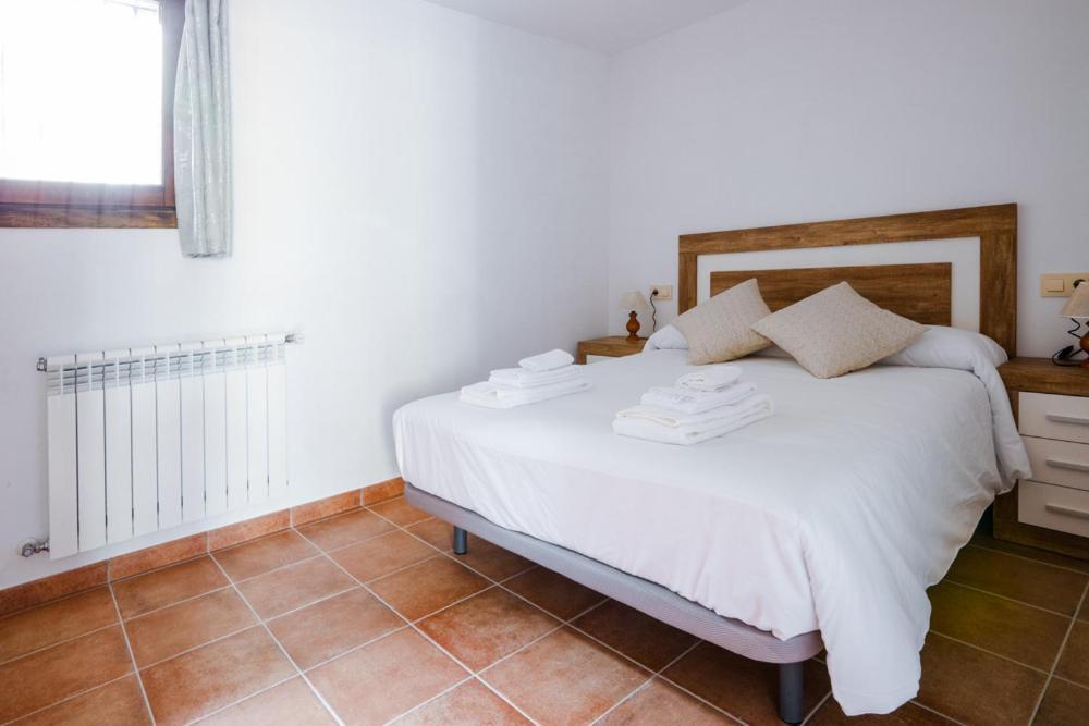 Hostal Antiguo Hospital Linares de Mora Екстер'єр фото