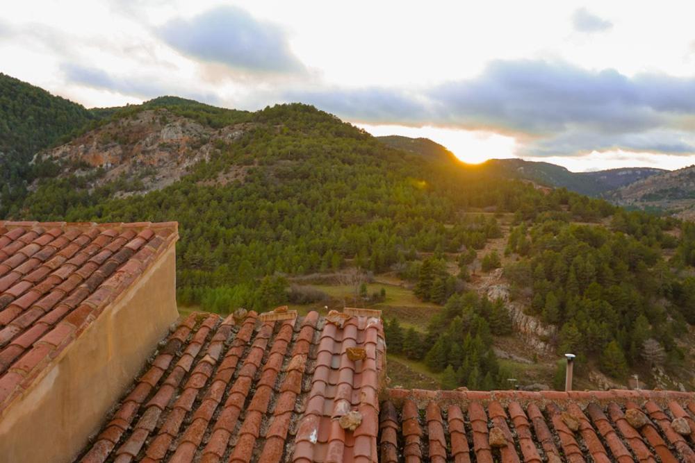 Hostal Antiguo Hospital Linares de Mora Екстер'єр фото