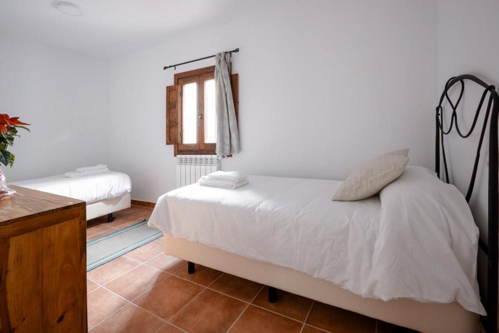 Hostal Antiguo Hospital Linares de Mora Екстер'єр фото