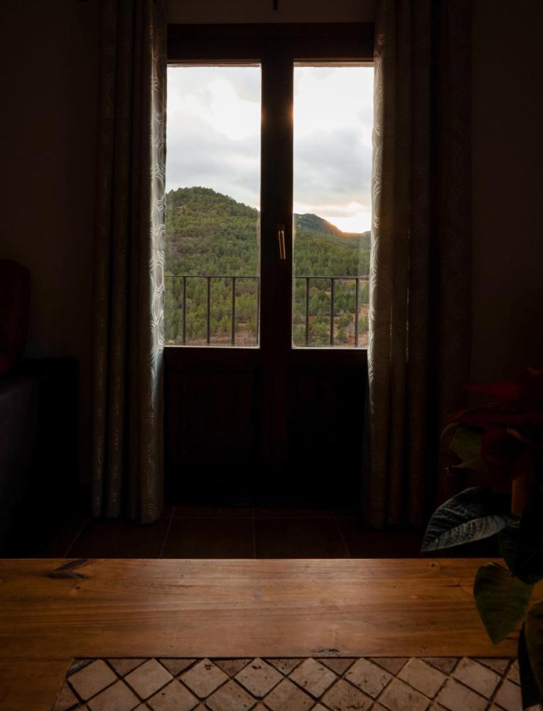 Hostal Antiguo Hospital Linares de Mora Екстер'єр фото