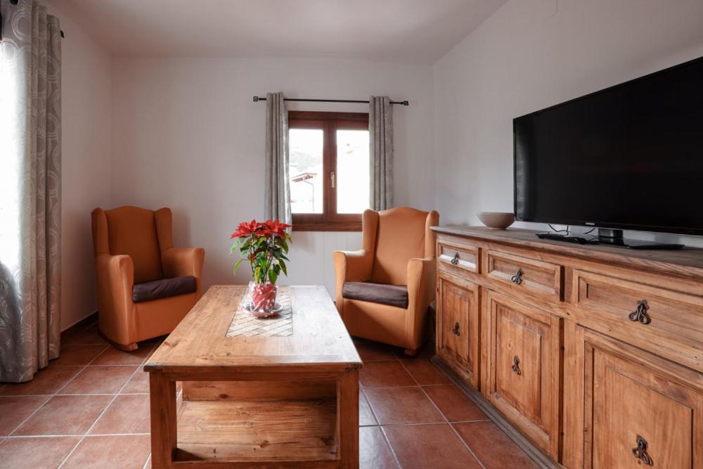 Hostal Antiguo Hospital Linares de Mora Екстер'єр фото