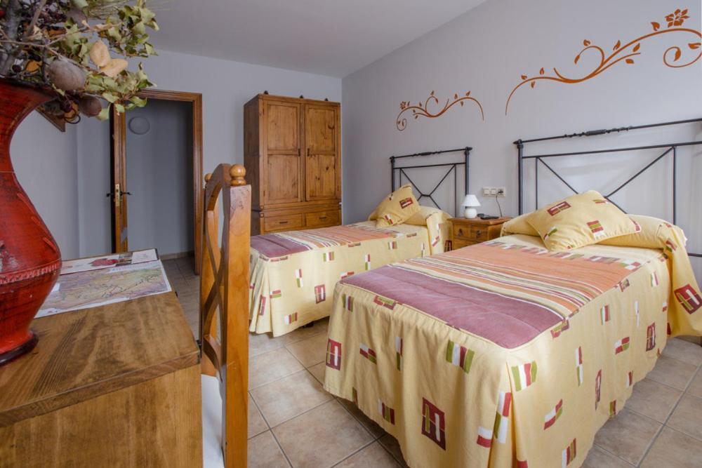 Hostal Antiguo Hospital Linares de Mora Екстер'єр фото