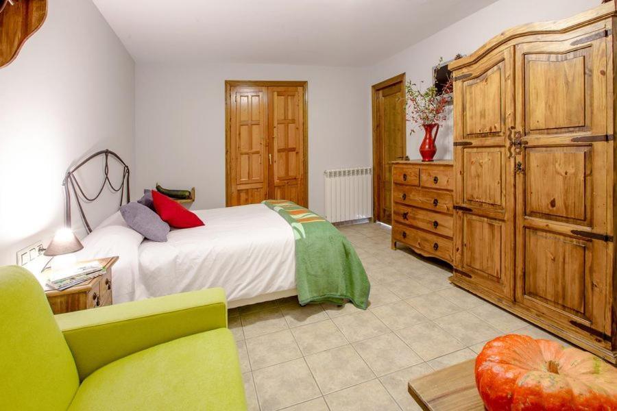 Hostal Antiguo Hospital Linares de Mora Екстер'єр фото