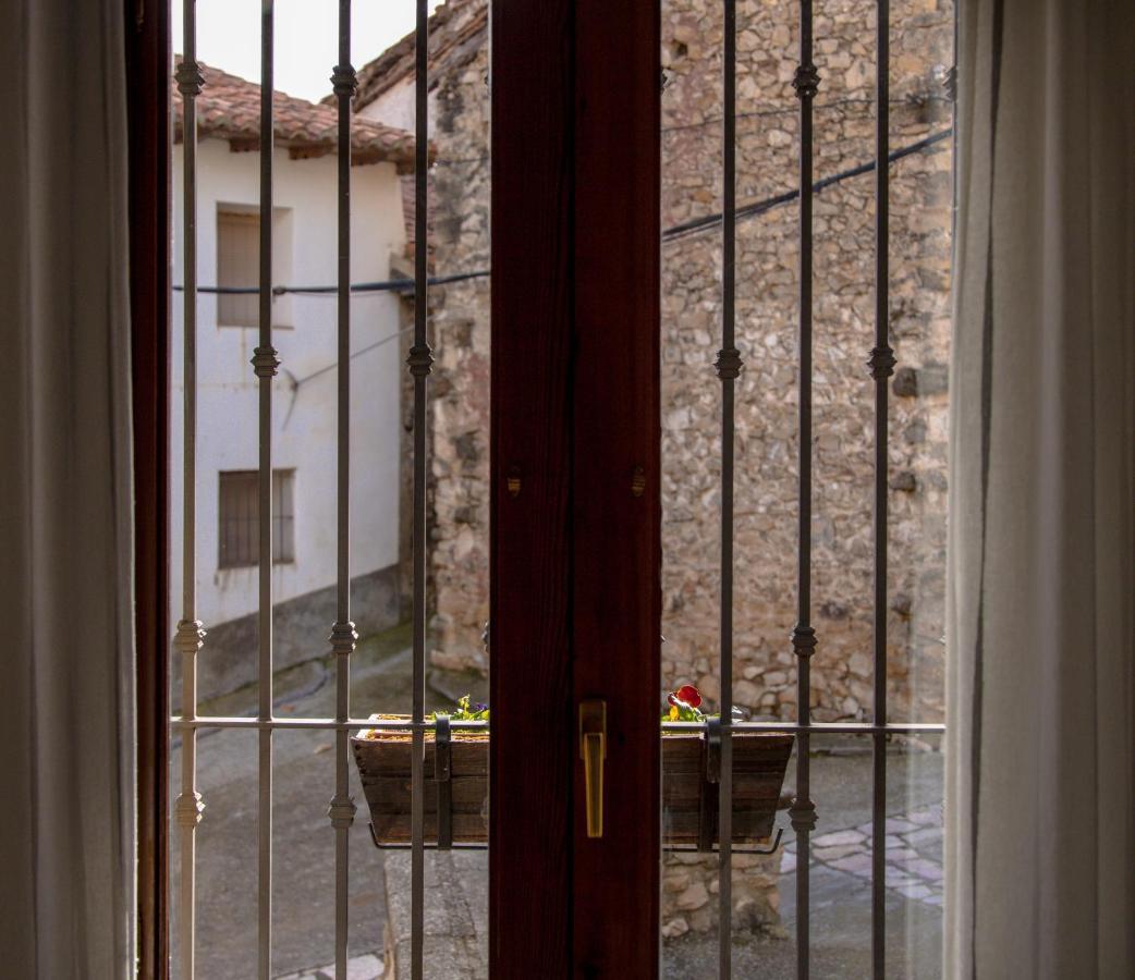 Hostal Antiguo Hospital Linares de Mora Екстер'єр фото